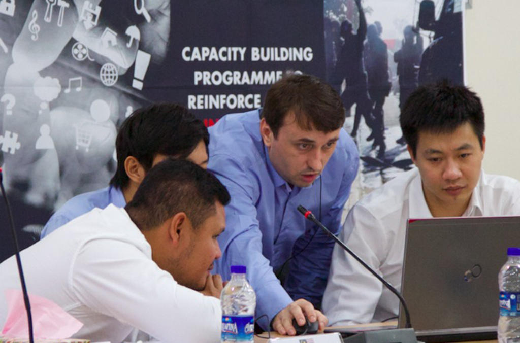 The first basic training course of the project was held in Bangladesh, focusing on analytical methods to counter the use of the Internet for terrorist purposes.