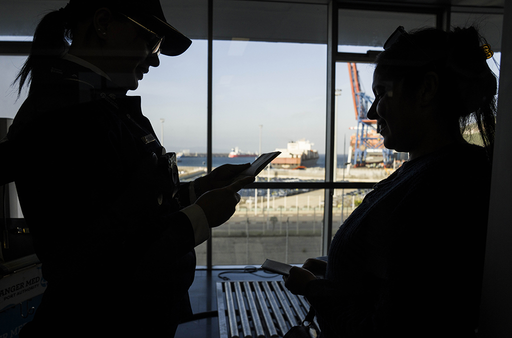 3. Airport check.JPG