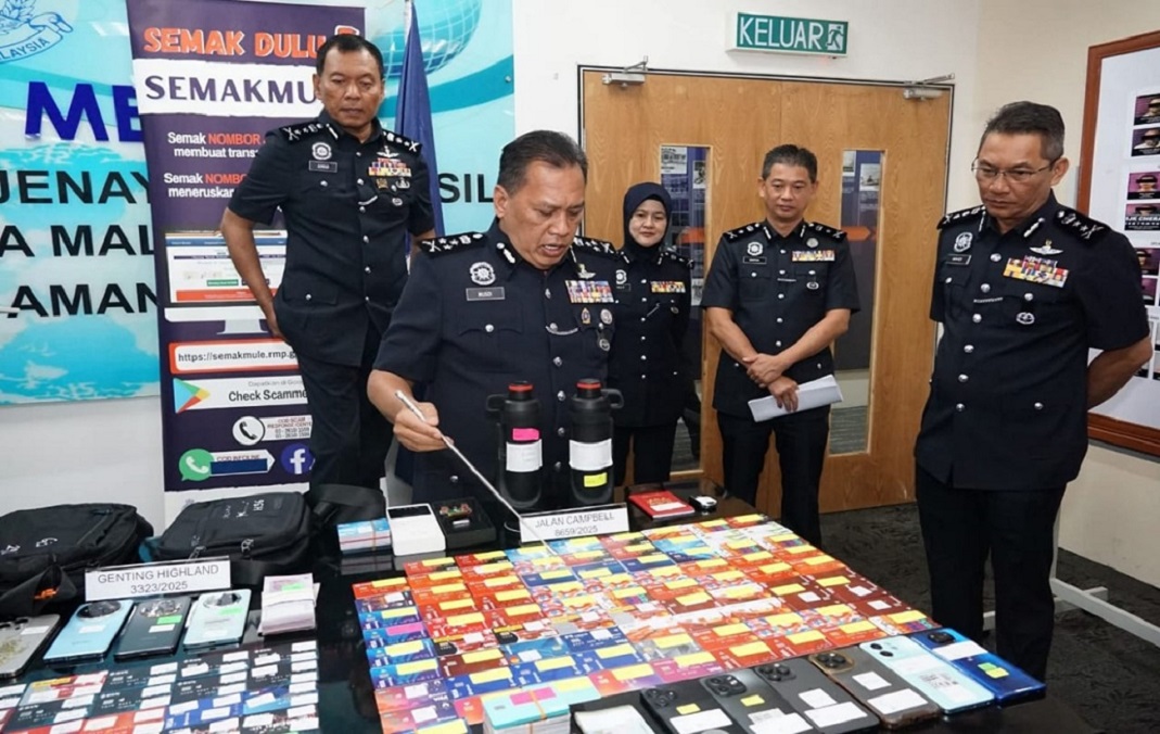 Photo 8 - SIM cards and phones seized by authorities in Malaysia..jpg