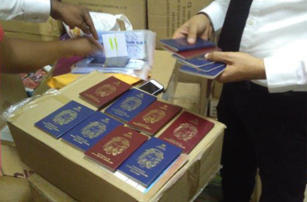 Des passeports saisis en République dominicaine.
