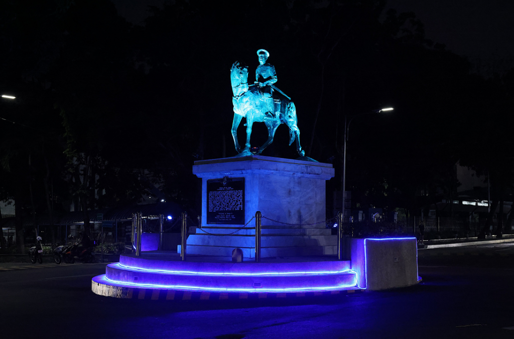 PHILIPPINES - Quezon City - BGEN RAFAEL T. CRAME Statue.png