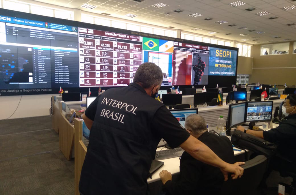 INTERPOL y la Oficina de las Naciones Unidas contra la Droga y el Delito (UNODC) se encargaron de coordinar esta operación conjunta, gracias a la cual los servicios de policía, aduanas, fronteras y de la fiscalía pudieron llevar a cabo una colaboración transfronteriza