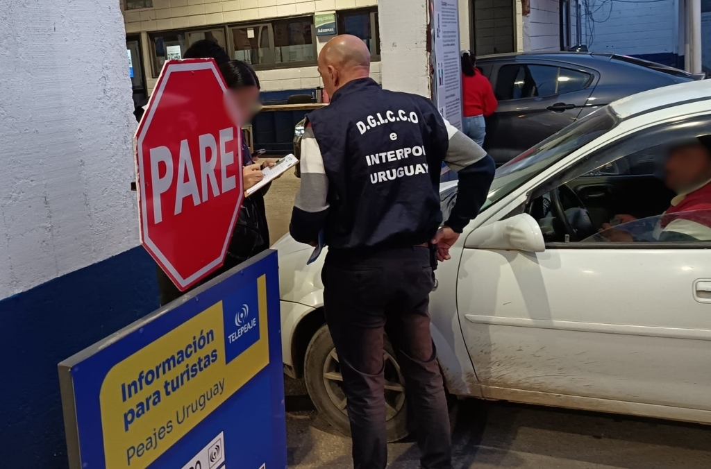 9. Uruguay - controls at borders.jpg