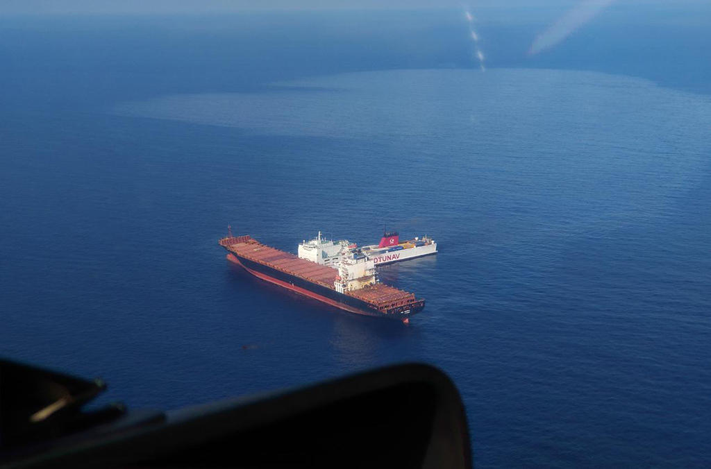 The pollution threat resulting from the collision of two ships in French waters was contained thanks to preventive action during the operation, preventing an environmental disaster
