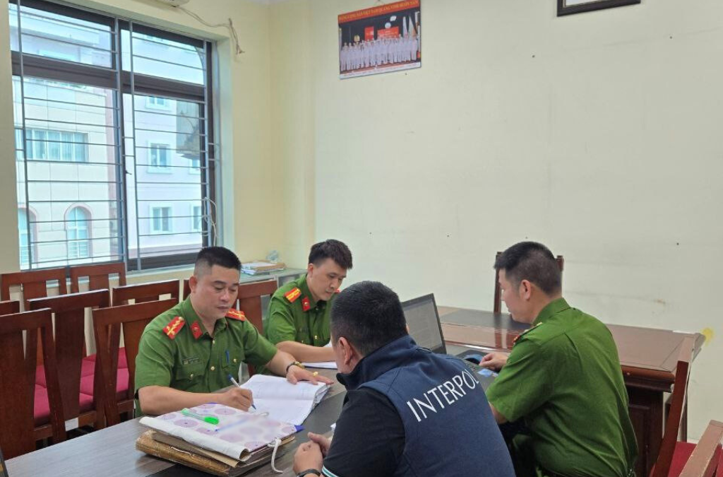 Vietnam Ministry of Public Security (1).png