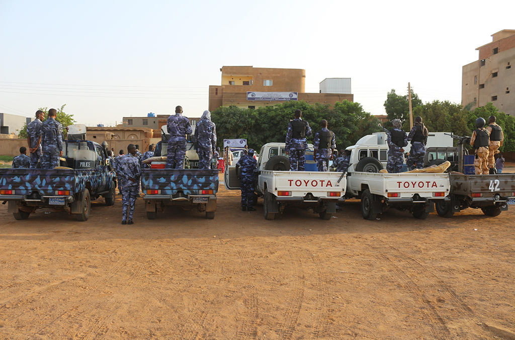 En la operación Sawiyan participaron 200 agentes de Sudán, que representaban a distintas instituciones nacionales, entre ellas la policía judicial, el servicio de inmigración, la brigada de lucha contra la trata de personas, la brigada de protección de menores y la Oficina Central Nacional de INTERPOL en Jartum.
