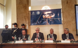 Le Secrétaire Général d’INTERPOL, Jürgen Stock, a déclaré que le projet I-CAN verrait une intensification de la coopération et de l’activité opérationnelle entre les pays qui utilisent INTERPOL comme plateforme mondiale.
