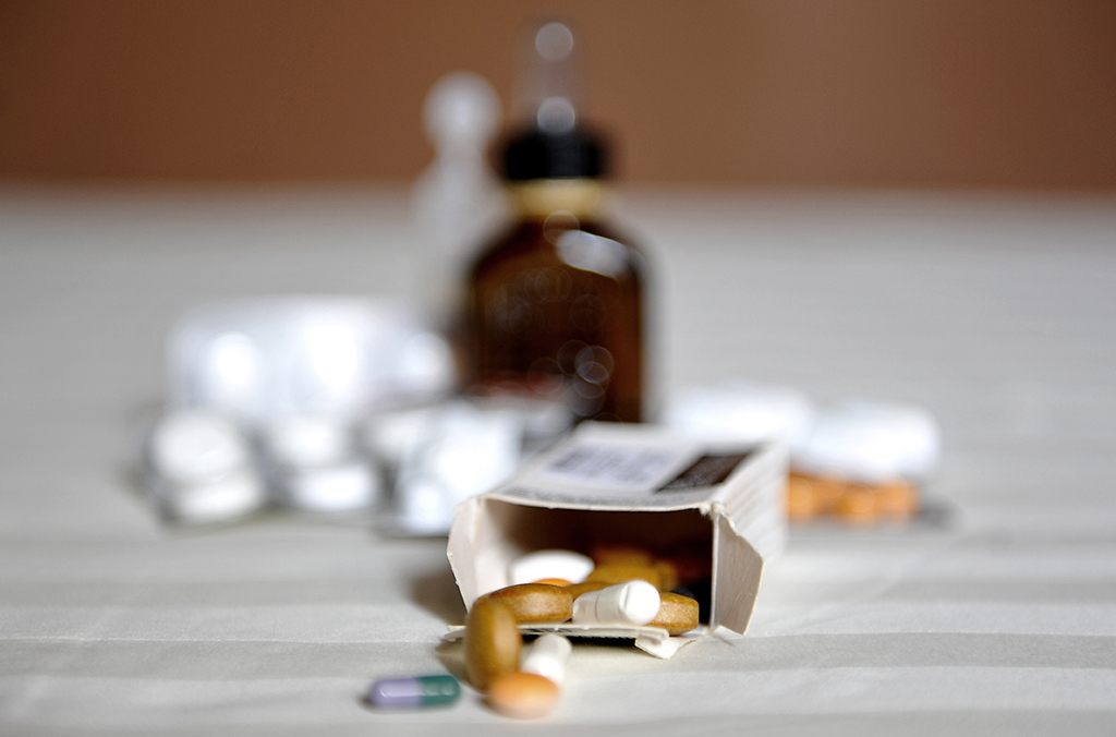 Sho)p Safely - Fake medecine